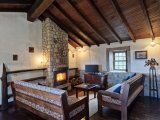 Sala com WI-FI, TV e recuperador de calor